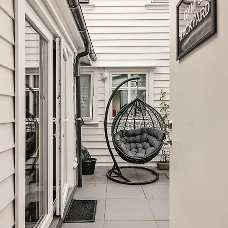 Dinbnb L Skansen Funhouse - 400m To Bryggen Gym & Parking Holiday home Bergen